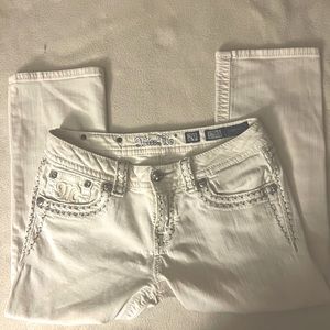 Miss Me Signature Cuffed Capris